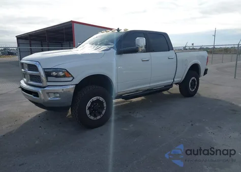 2014 Ram 2500 Laramie z USA, uszkodzony, nr VIN 3C6UR5FL6EG173926